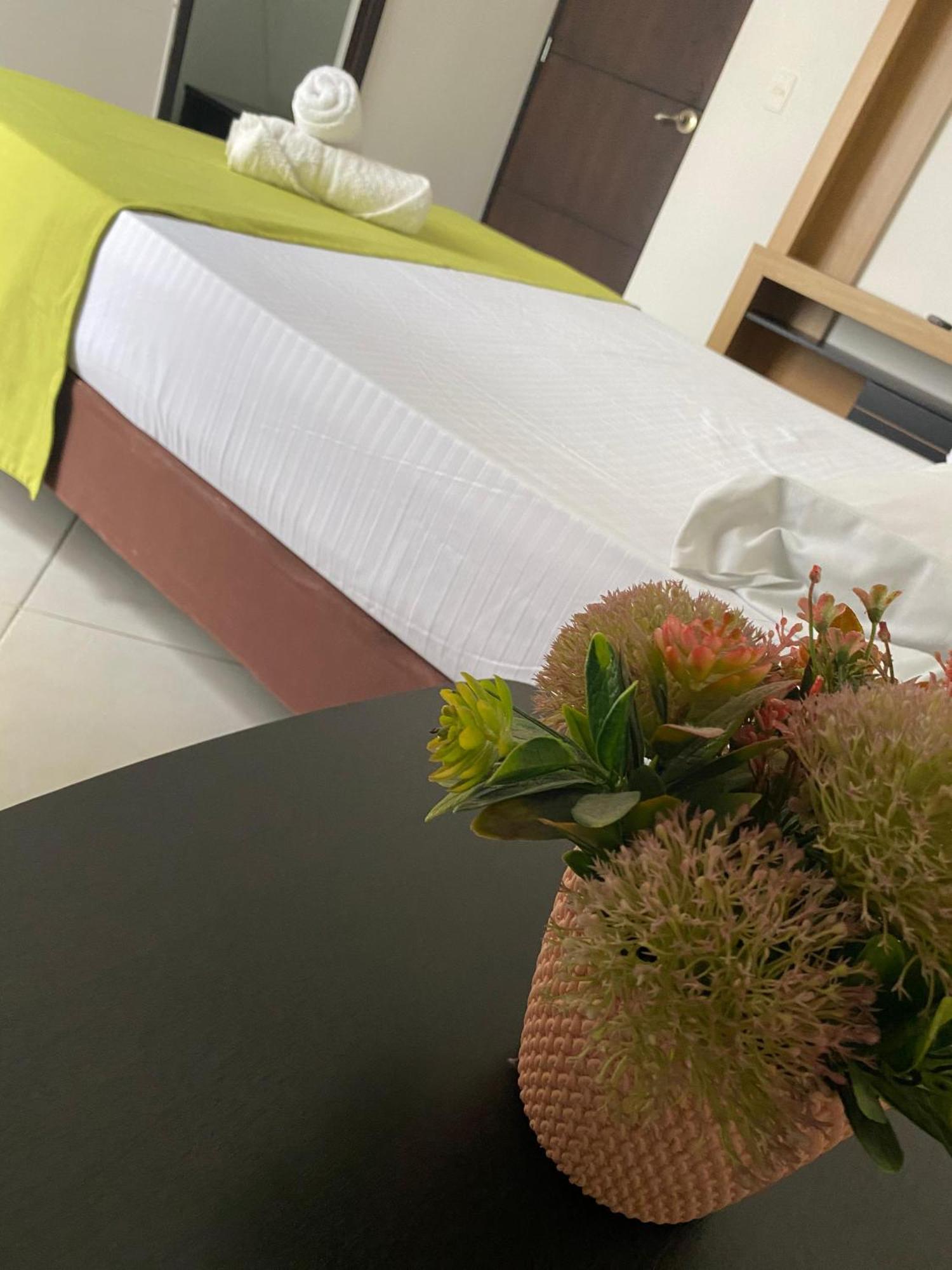 Apartaestudios Laureles Medellín Esterno foto