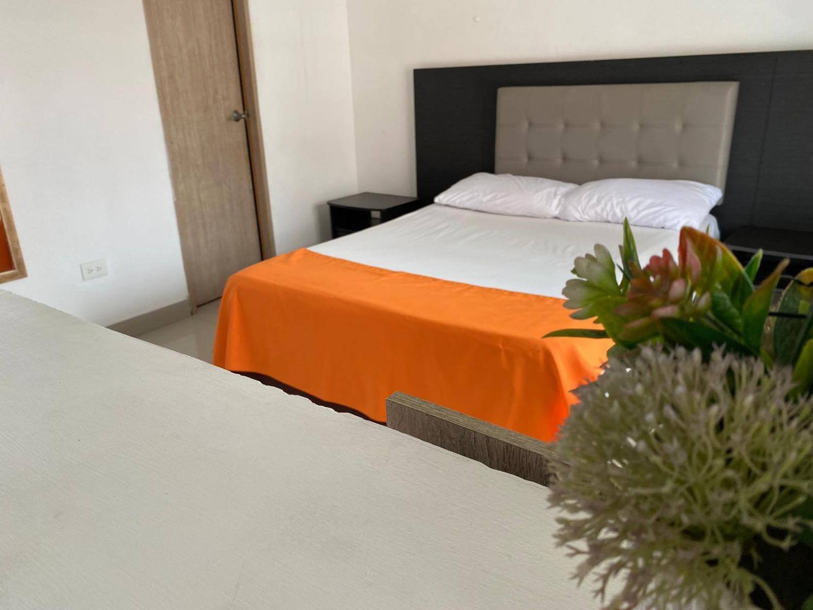 Apartaestudios Laureles Medellín Esterno foto